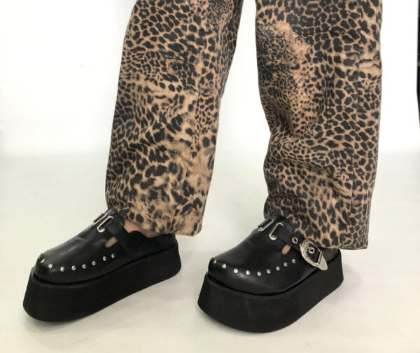 ZUECO BETANIA NEGRO ART80 - Image 3