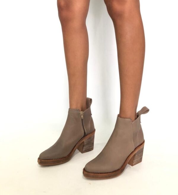 BOTA NAIROBI VISON ART1315