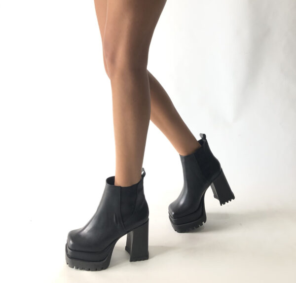 BOTA AUSTIN ART220